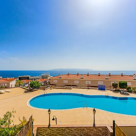 Spacious Ocean View Family Townhouse