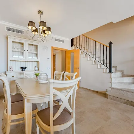 Spacious Ocean View Family Townhouse Апартаменты Пуэрто-де-Сантьяго