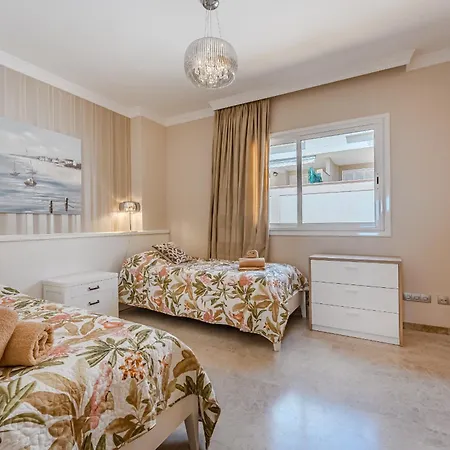 Spacious Ocean View Family Townhouse *