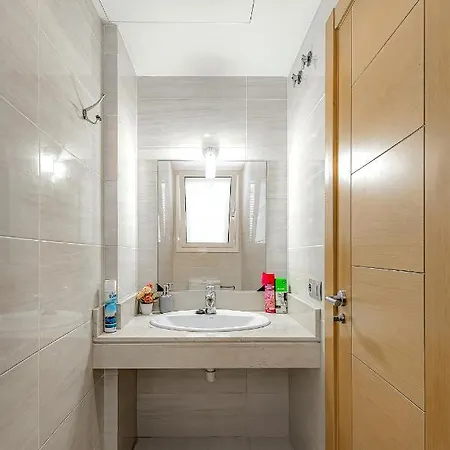 Spacious Ocean View Family Townhouse * プエルト・デ・サンティアゴ