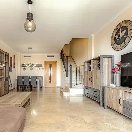 Spacious Ocean View Family Townhouse Appartement *